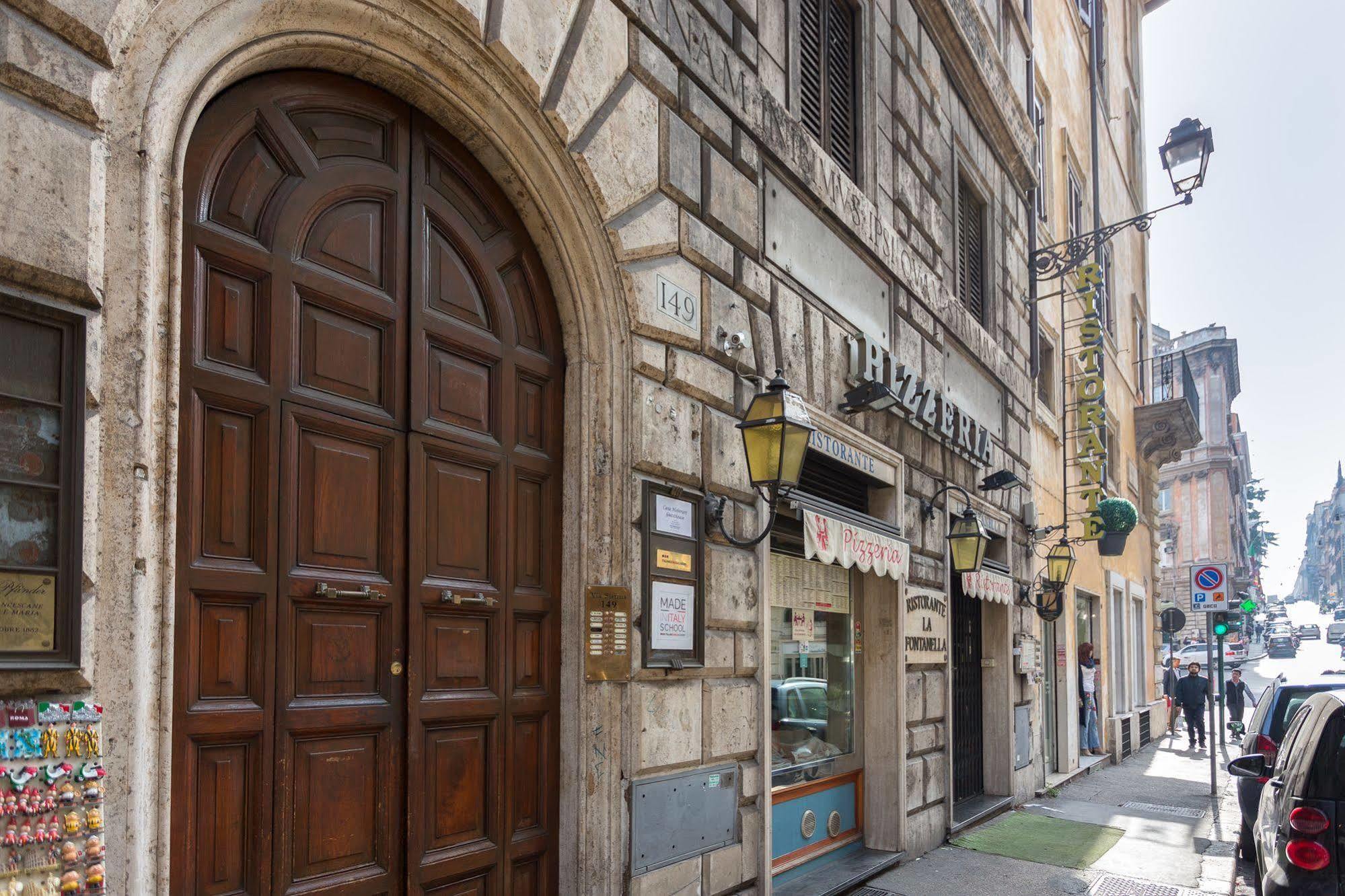 Casa Heberart Guest House Sistina Рим Екстериор снимка